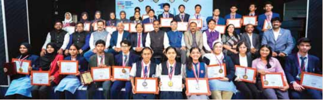 ICC Fetes Scademic Toppers